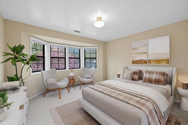 113 Walnut Drive, Rogue River, OR 97537