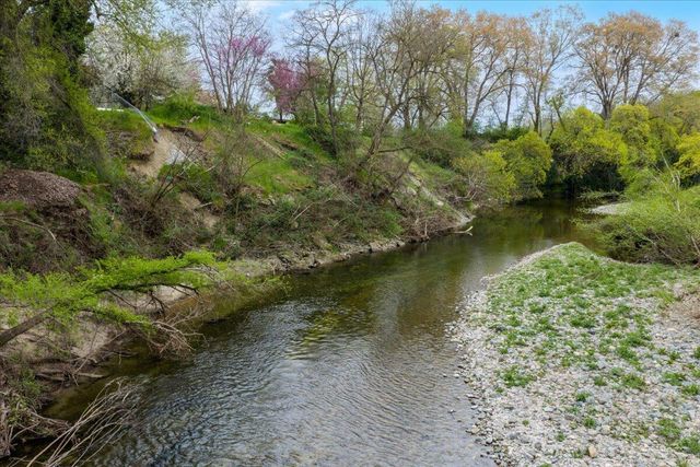 113 Walnut Drive, Rogue River, OR 97537