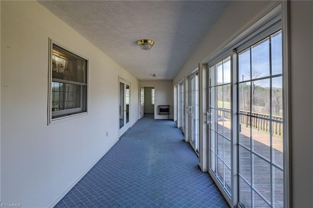 11325 Glade Valley Road, Ennice, NC 28623