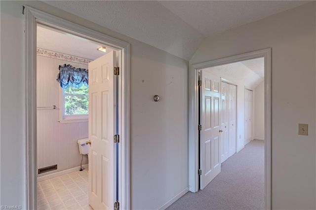 11325 Glade Valley Road, Ennice, NC 28623