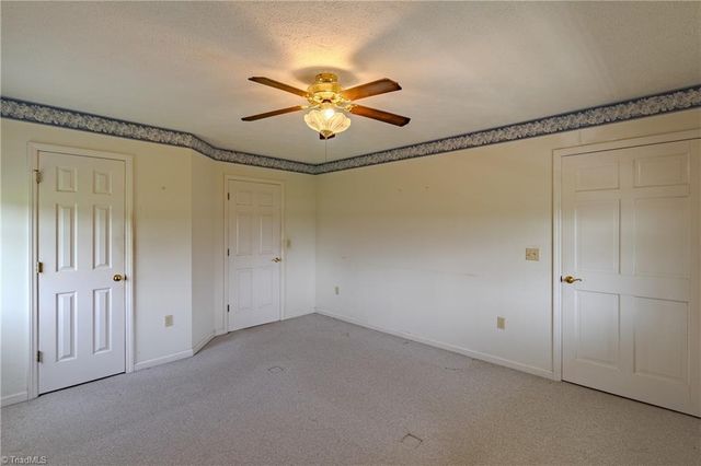 11325 Glade Valley Road, Ennice, NC 28623