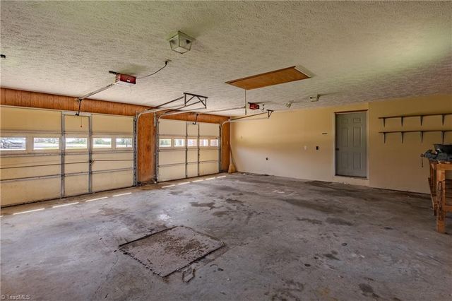 11325 Glade Valley Road, Ennice, NC 28623