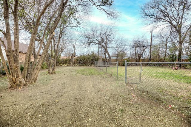 3635 Rogene Street, North Richland Hills, TX 76180