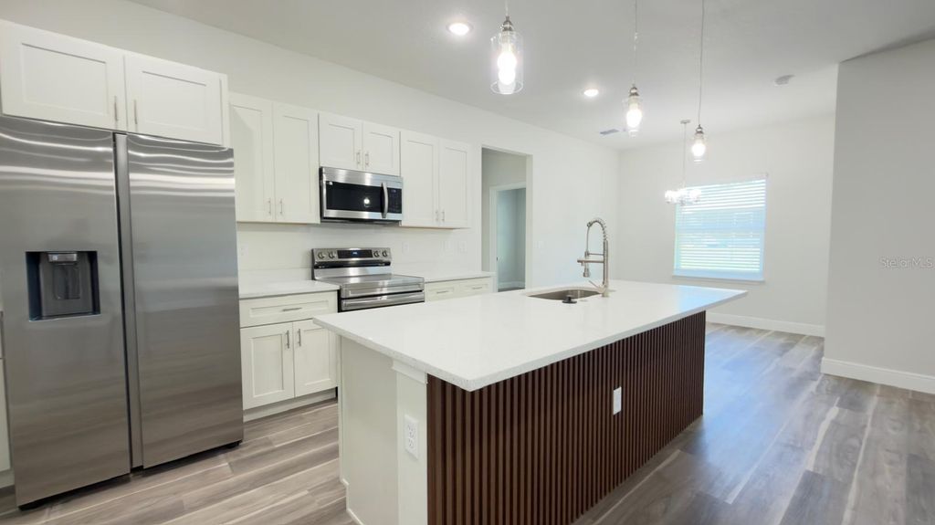 Image 7 of property listing at 4522 SW 170TH STREET ROAD, Ocala, FL 34473