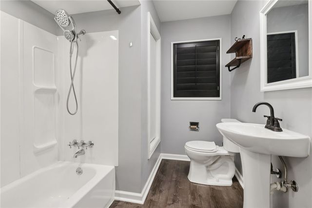 110 W Sheridan Ave, New Castle, PA 16105