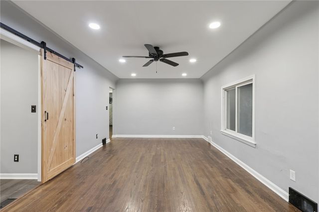 110 W Sheridan Ave, New Castle, PA 16105