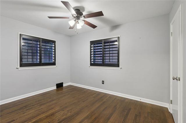 110 W Sheridan Ave, New Castle, PA 16105