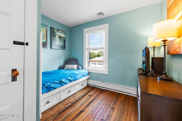 69 Foster Street, Red Bank, NJ 07701