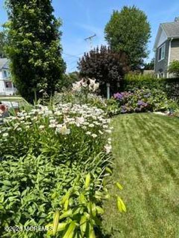 69 Foster Street, Red Bank, NJ 07701