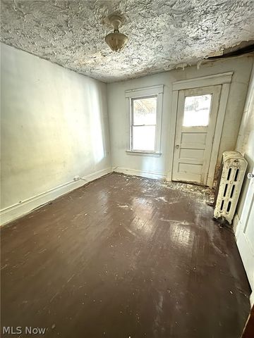 4225 E 128th Street, Cleveland, OH 44105