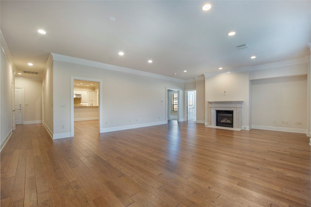 6525 Bandera Avenue 2F, Dallas, TX 75225
