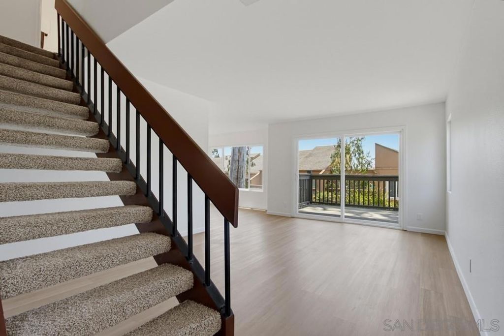Image 15 of property listing at 10503 Caminito Memosac, San Diego, CA 92131