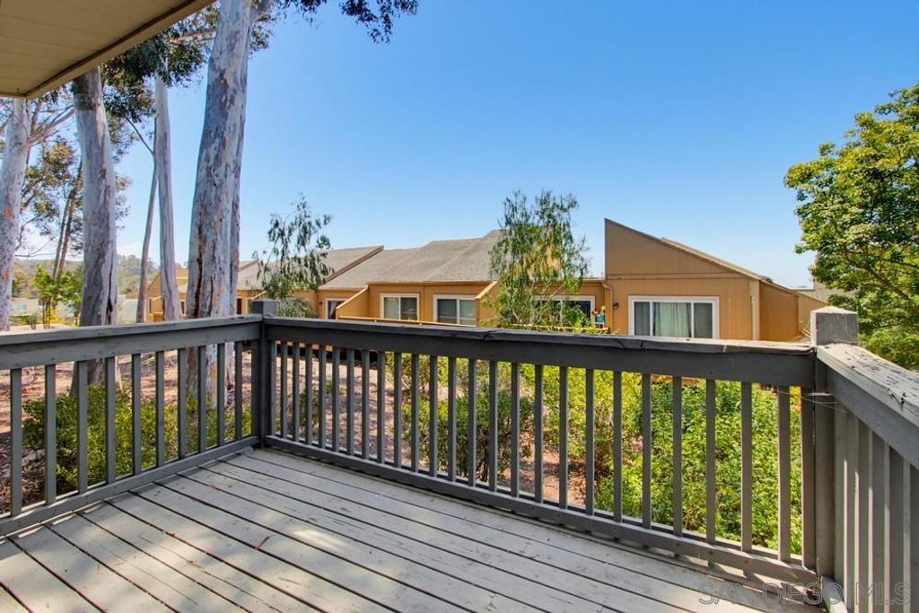 Image 20 of property listing at 10503 Caminito Memosac, San Diego, CA 92131