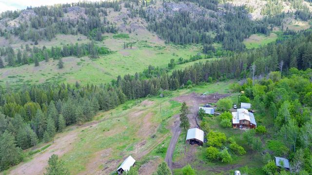3115 Beardslee Rd, Kettle Falls, WA 99141