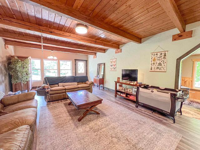 3115 Beardslee Rd, Kettle Falls, WA 99141