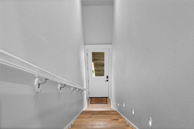 302 SW E Street, Bentonville, AR 72712