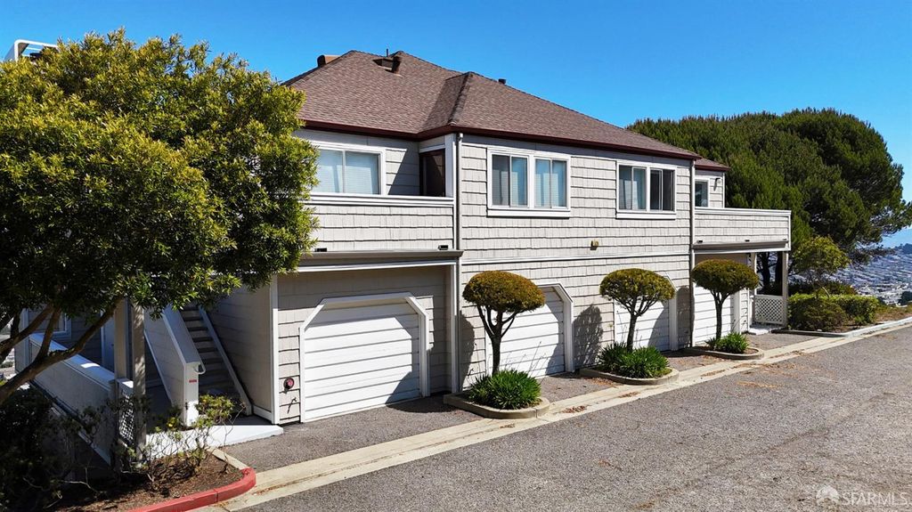 520 Pointe Pacific Drive 2, Daly City, CA 94014