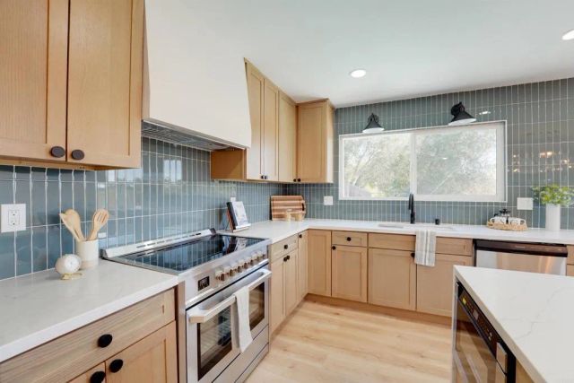 10236 Lake Meadow Lane, Escondido, CA 92026