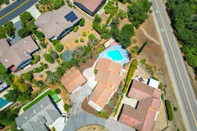 10236 Lake Meadow Lane, Escondido, CA 92026