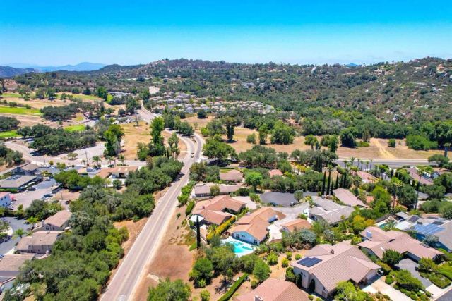 10236 Lake Meadow Lane, Escondido, CA 92026