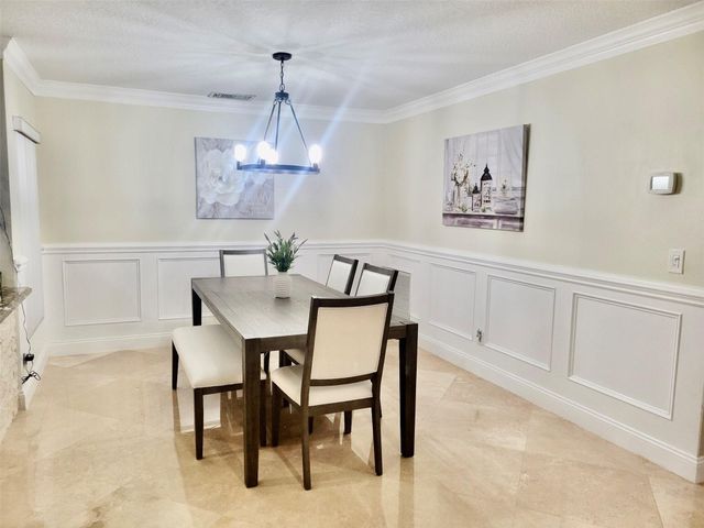 1581 NW 100th Way, Plantation, FL 33322