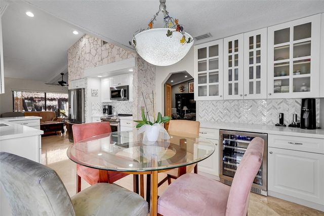 1581 NW 100th Way, Plantation, FL 33322