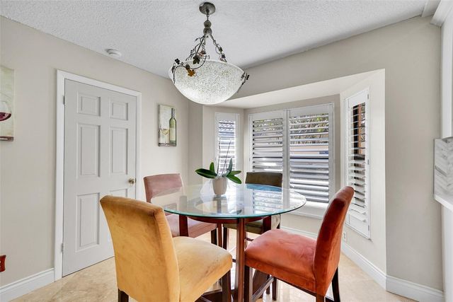 1581 NW 100th Way, Plantation, FL 33322