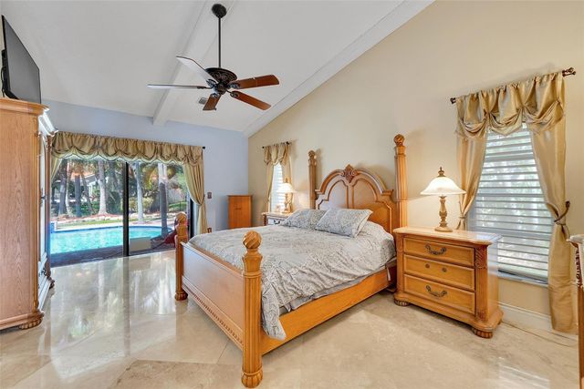 1581 NW 100th Way, Plantation, FL 33322