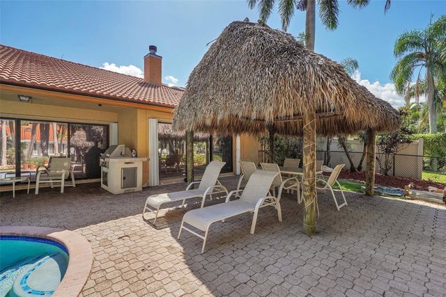 1581 NW 100th Way, Plantation, FL 33322