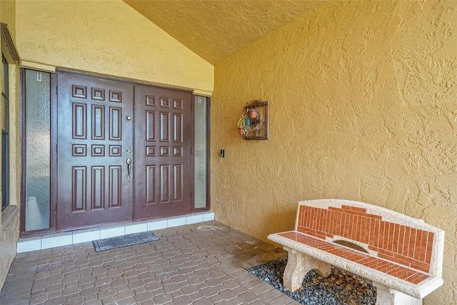 1581 NW 100th Way, Plantation, FL 33322