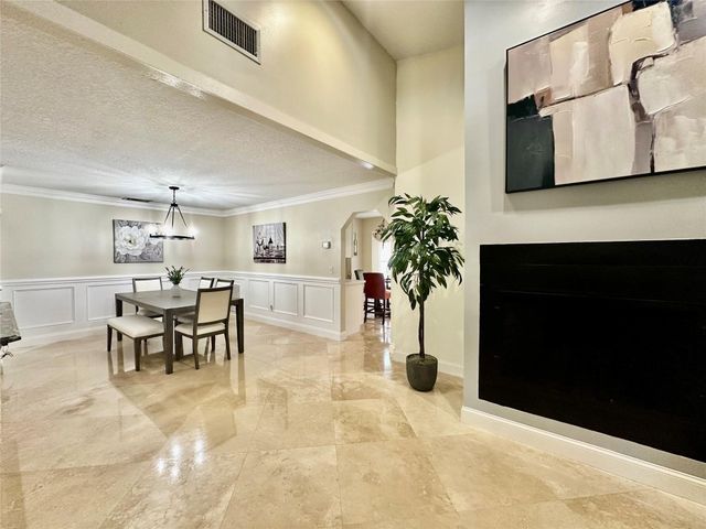 1581 NW 100th Way, Plantation, FL 33322