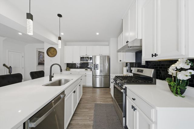 2626 Cielo Court, Montgomery, IL 60538