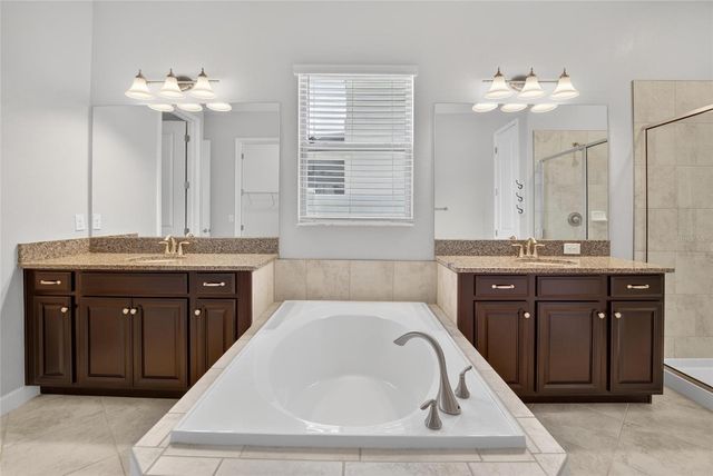 11716 NAVAJO SANDSTONE STREET, Riverview, FL 33579