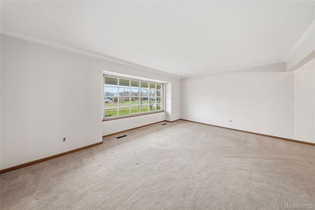 21767 Knudsen Drive, Grosse Ile Township, MI 48138