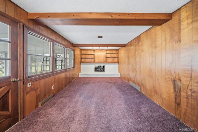 21767 Knudsen Drive, Grosse Ile Township, MI 48138