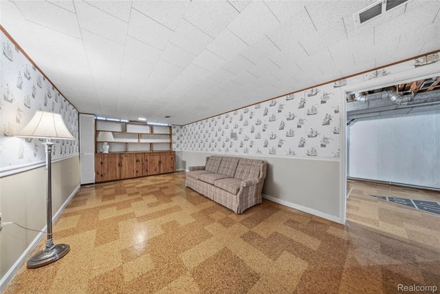 21767 Knudsen Drive, Grosse Ile Township, MI 48138