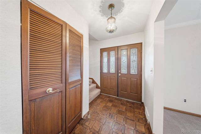 21767 Knudsen Drive, Grosse Ile Township, MI 48138