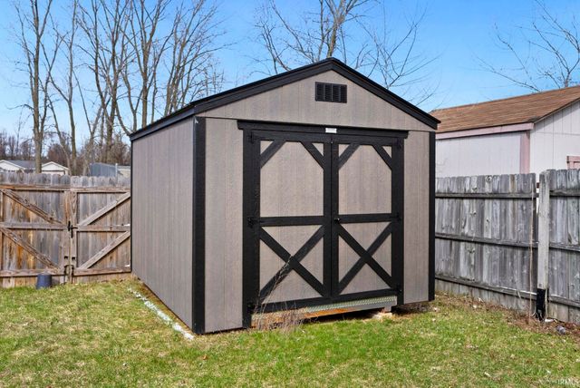 6115 Picacho Drive, Fort Wayne, IN 46825