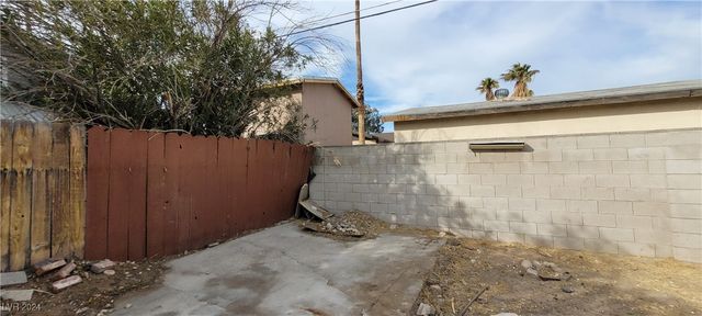 6232 Blair Way, Las Vegas, NV 89107