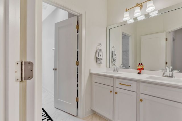 1109 Angela Ann Ct, Nolensville, TN 37135