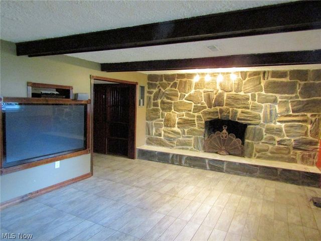 1921 Birch Trace Drive, Austintown, OH 44515