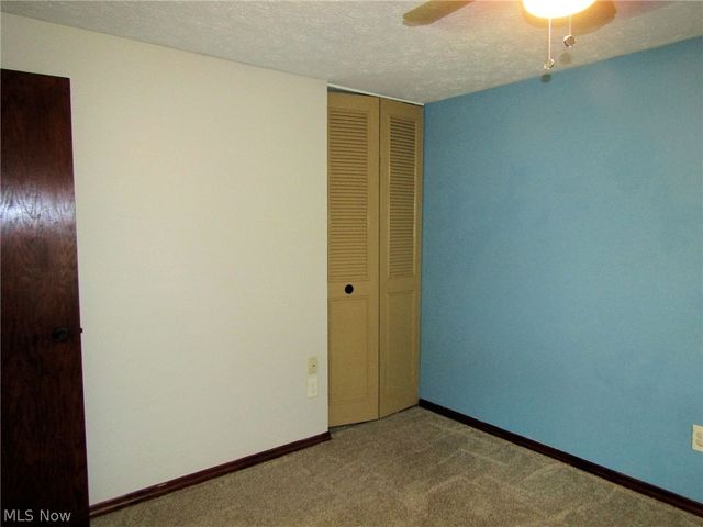 1921 Birch Trace Drive, Austintown, OH 44515