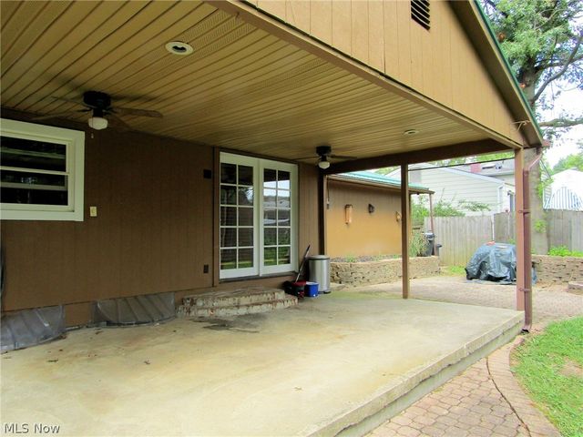 1921 Birch Trace Drive, Austintown, OH 44515