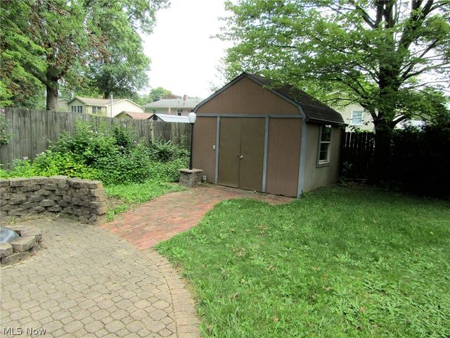 1921 Birch Trace Drive, Austintown, OH 44515