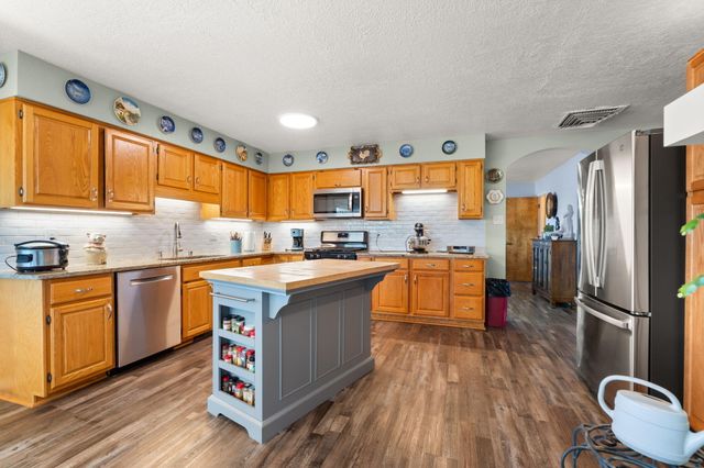 13 Vista De Las Cruces Road, Los Lunas, NM 87031