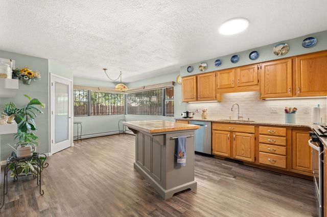 13 Vista De Las Cruces Road, Los Lunas, NM 87031