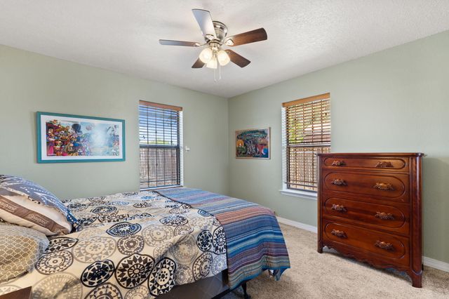 13 Vista De Las Cruces Road, Los Lunas, NM 87031