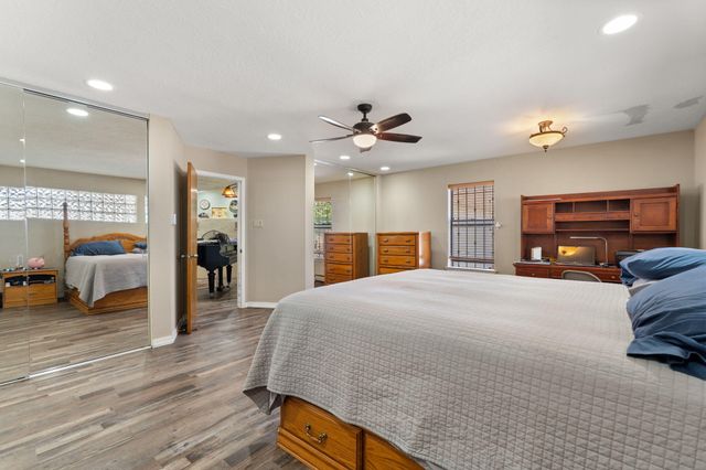 13 Vista De Las Cruces Road, Los Lunas, NM 87031