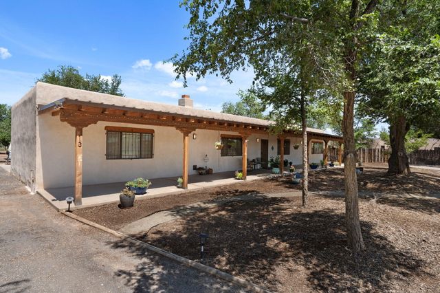 13 Vista De Las Cruces Road, Los Lunas, NM 87031