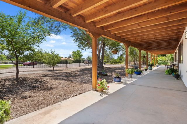 13 Vista De Las Cruces Road, Los Lunas, NM 87031